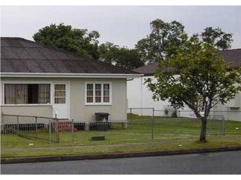 105 Whites Road, Lota QLD 4179