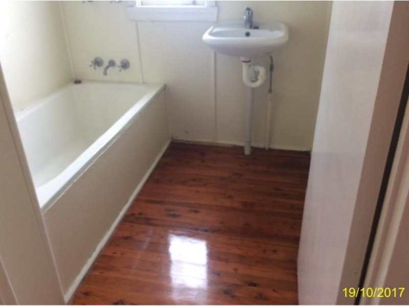 105 Whites Road, Lota QLD 4179