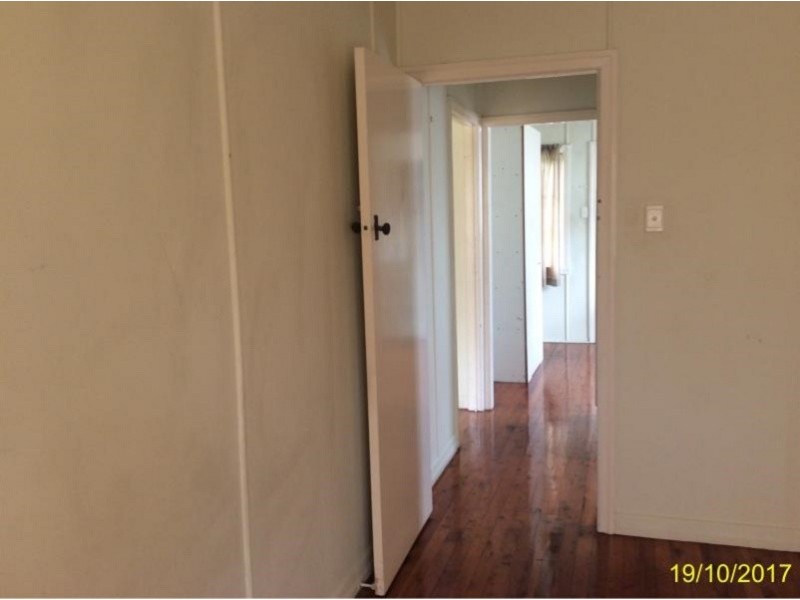 105 Whites Road, Lota QLD 4179