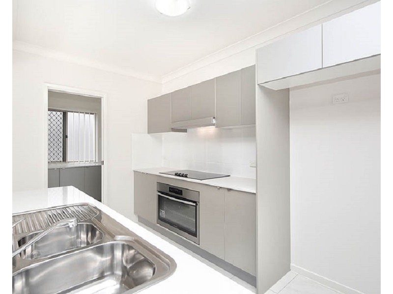 3 Radford Road, Manly West QLD 4179
