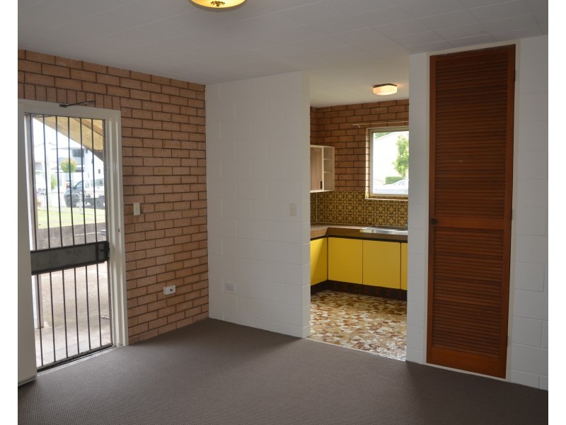 1/26  Emsworth Street, Wynnum QLD 4178