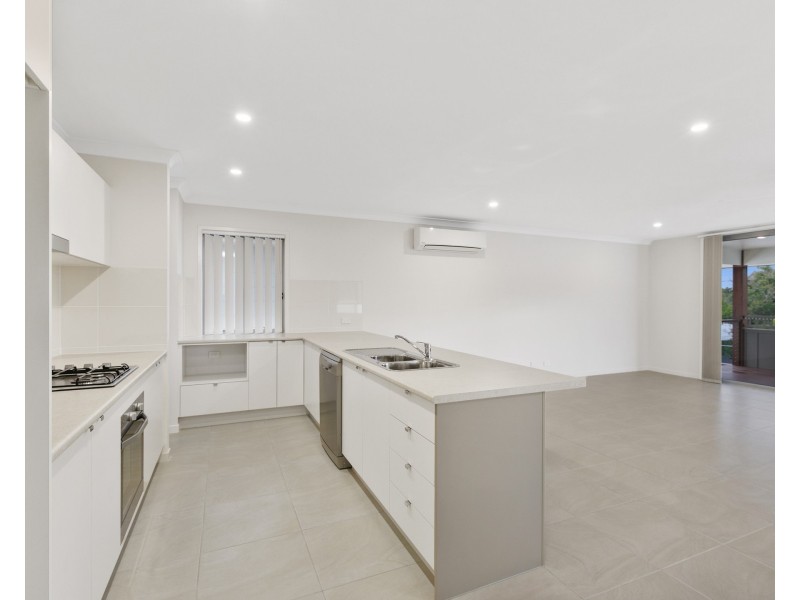 16 Killarney Avenue, Manly West QLD 4179