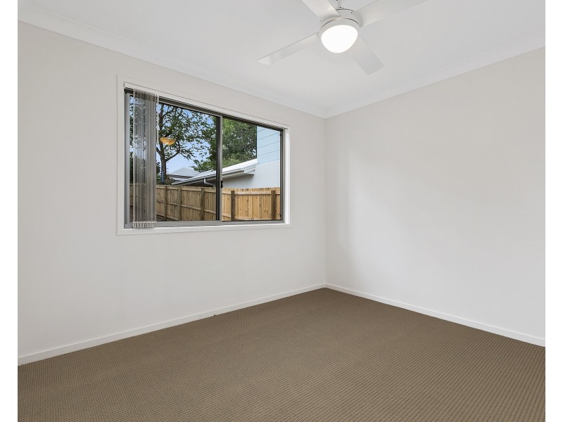 16 Killarney Avenue, Manly West QLD 4179
