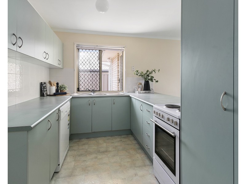 14 Magdalene Street, Wynnum West QLD 4178