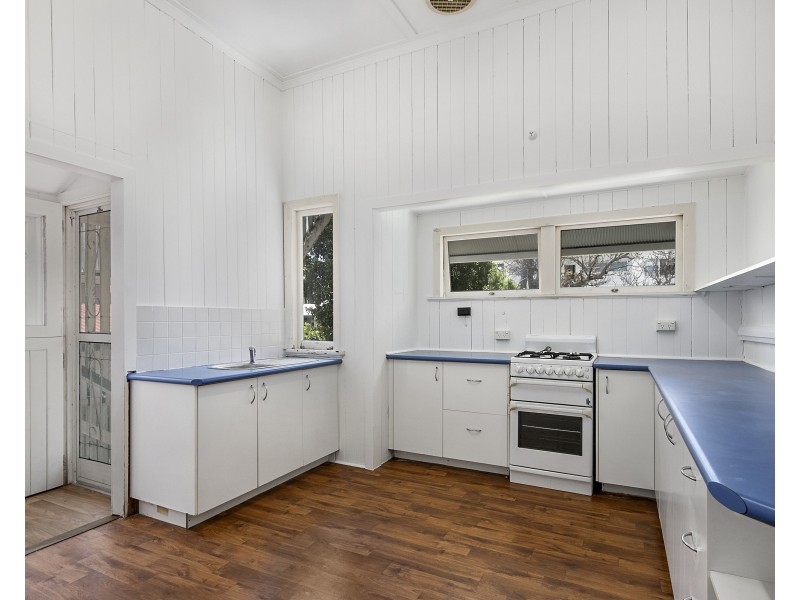 190 Gordon Parade, Manly QLD 4179