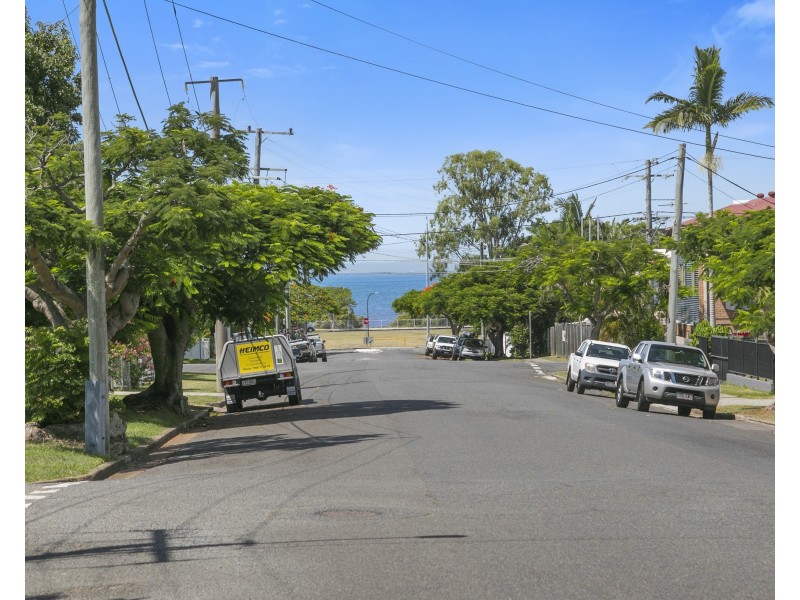 190 Gordon Parade, Manly QLD 4179