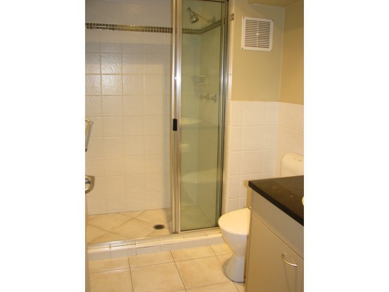 13/89 Bay Terrace, Wynnum QLD 4178