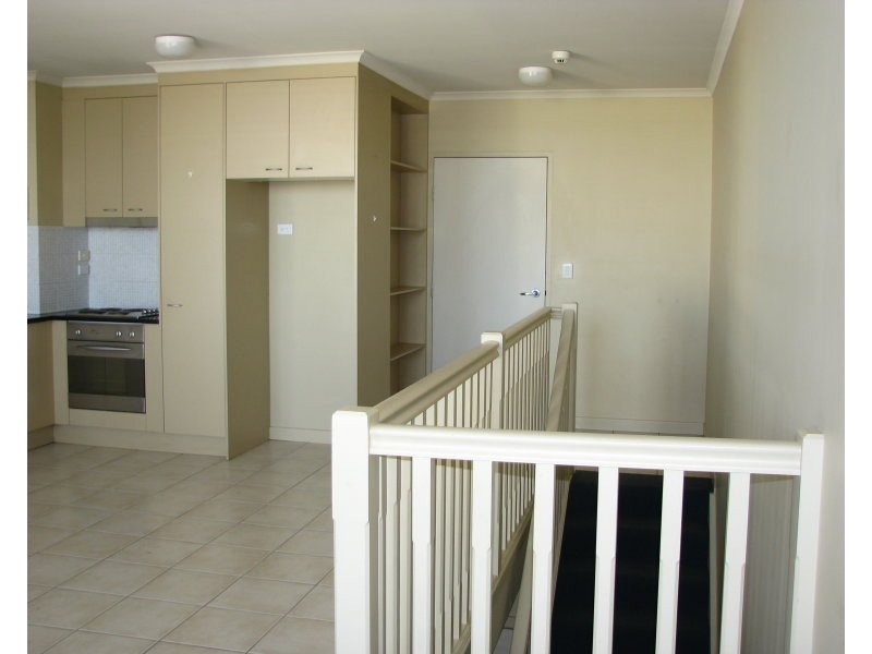 13/89 Bay Terrace, Wynnum QLD 4178