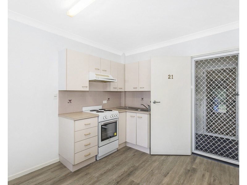 21/15 Carmichael Court, Wynnum West QLD 4178