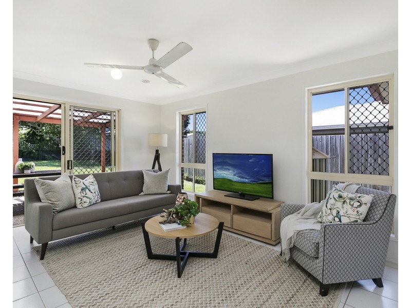 35 Madgwick Street, Wynnum QLD 4178