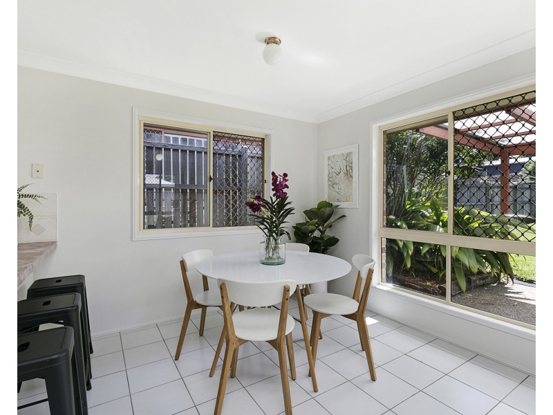 35 Madgwick Street, Wynnum QLD 4178