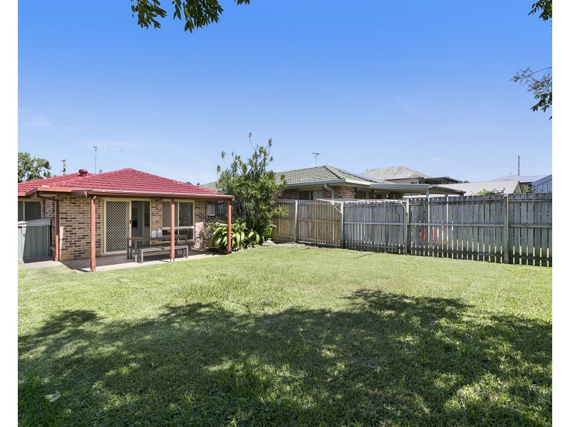 35 Madgwick Street, Wynnum QLD 4178