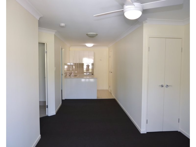 1/39a Curve Avenue, Wynnum QLD 4178