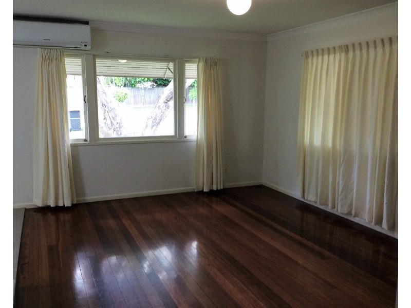 268 Whites Road, Lota QLD 4179