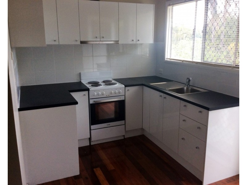 93 Malabar St, Wynnum West QLD 4178