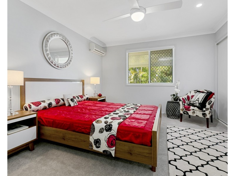 1 Coral Close, Manly West QLD 4179