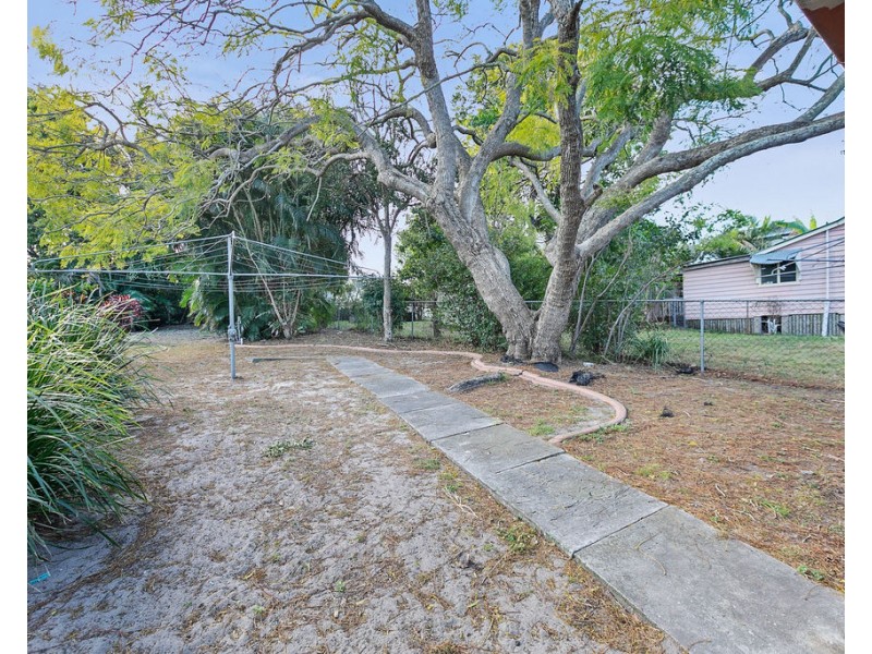 2304 Wynnum Road, Wynnum QLD 4178