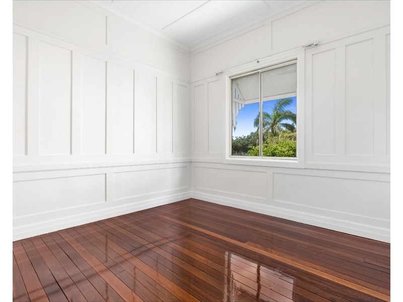 119 Wynnum Esplanade, Wynnum QLD 4178