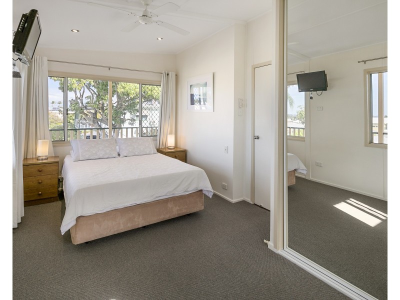 72 Kingsley Terrace, Wynnum QLD 4178