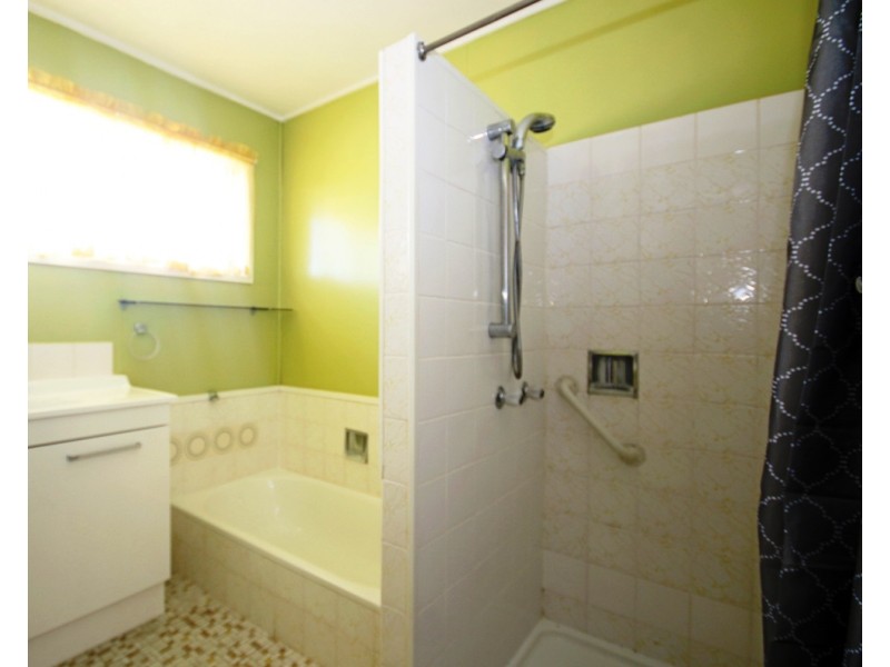 19 Gray Street, Carina QLD 4152