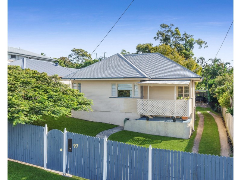 97 Kamarin Street, Manly West QLD 4179