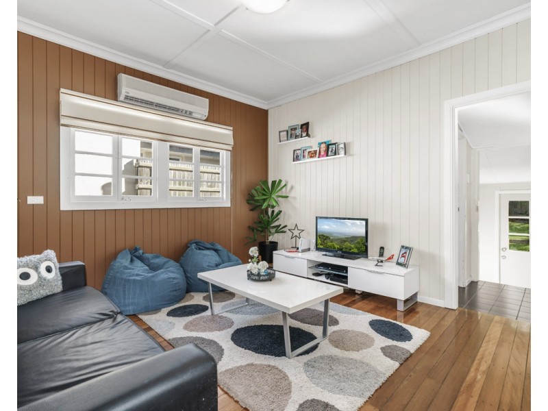 97 Kamarin Street, Manly West QLD 4179