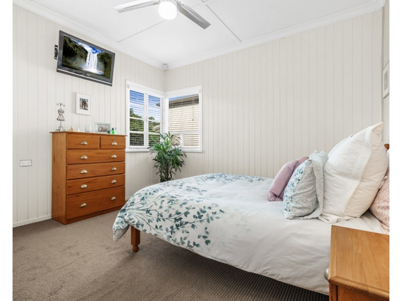97 Kamarin Street, Manly West QLD 4179