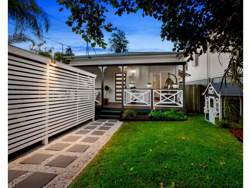 13 Ryder Street, Wynnum QLD 4178