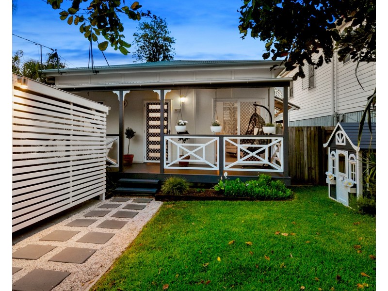 13 Ryder Street, Wynnum QLD 4178