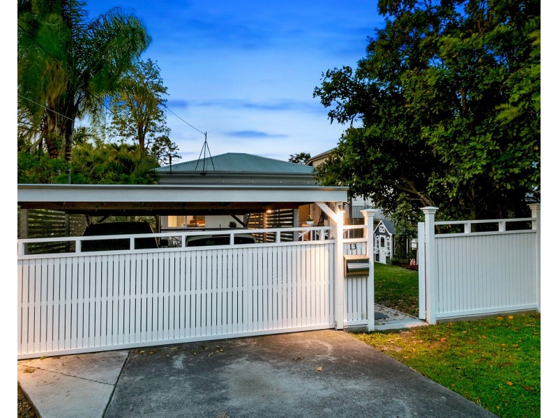 13 Ryder Street, Wynnum QLD 4178