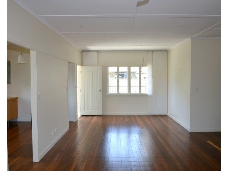 12 Stannard Road, Manly West QLD 4179