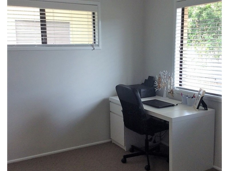 6 Cranston Street, Wynnum West QLD 4178