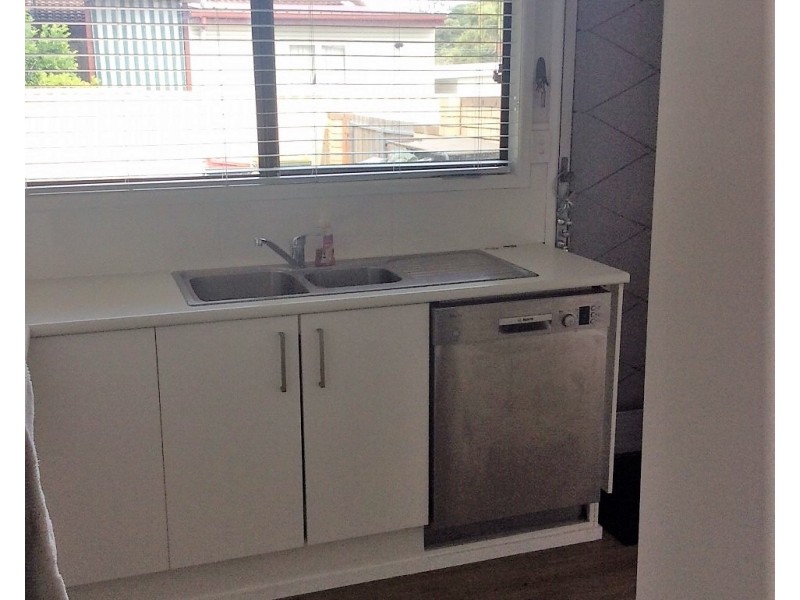 6 Cranston Street, Wynnum West QLD 4178