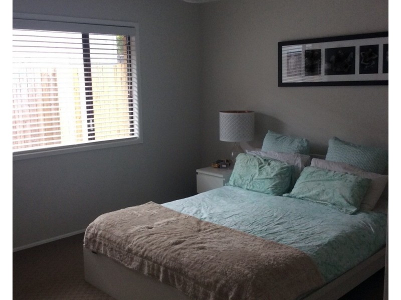 6 Cranston Street, Wynnum West QLD 4178