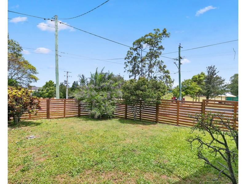 19 Sibley Road, Wynnum West QLD 4178