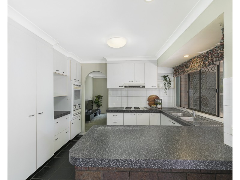 35 Network Drive, Wynnum West QLD 4178