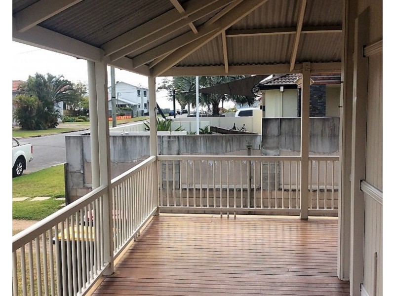 28 Alkoomie Street, Wynnum QLD 4178