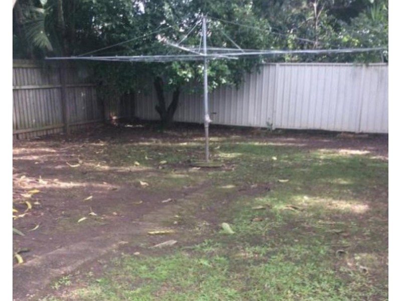 2/21 Clara Street, Wynnum QLD 4178