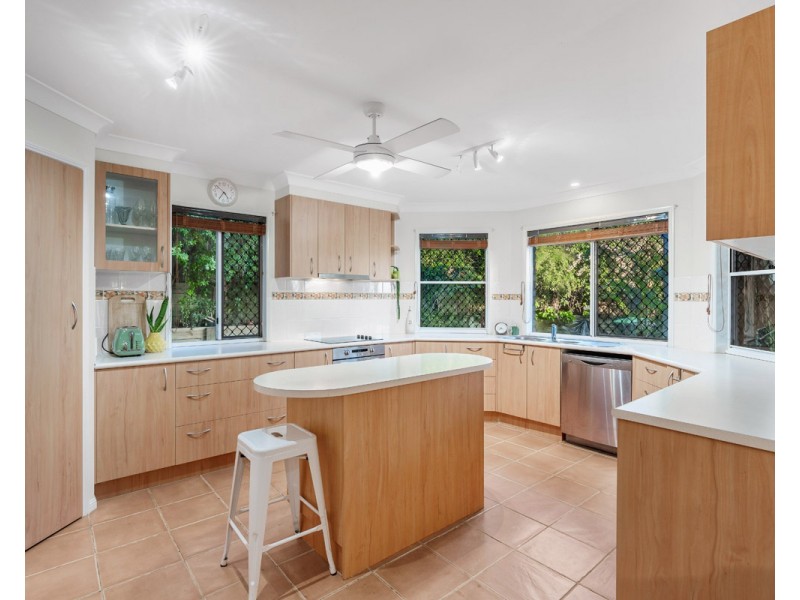 17  Gordon Crescent, Wakerley QLD 4154