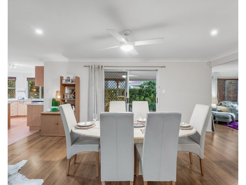 17  Gordon Crescent, Wakerley QLD 4154