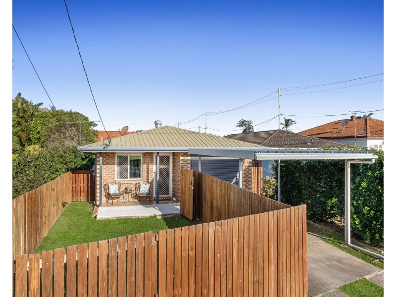 62 West Avenue, Wynnum QLD 4178