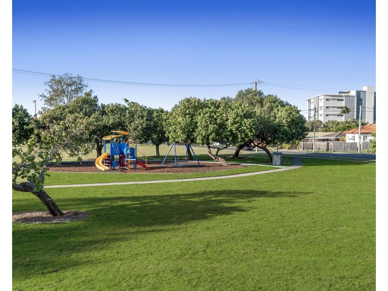 62 West Avenue, Wynnum QLD 4178