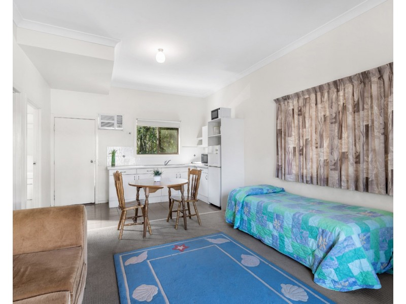 2/158 Green Camp Road, Wakerley QLD 4154