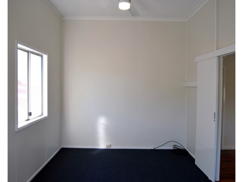 15 Glenora Street, Wynnum QLD 4178