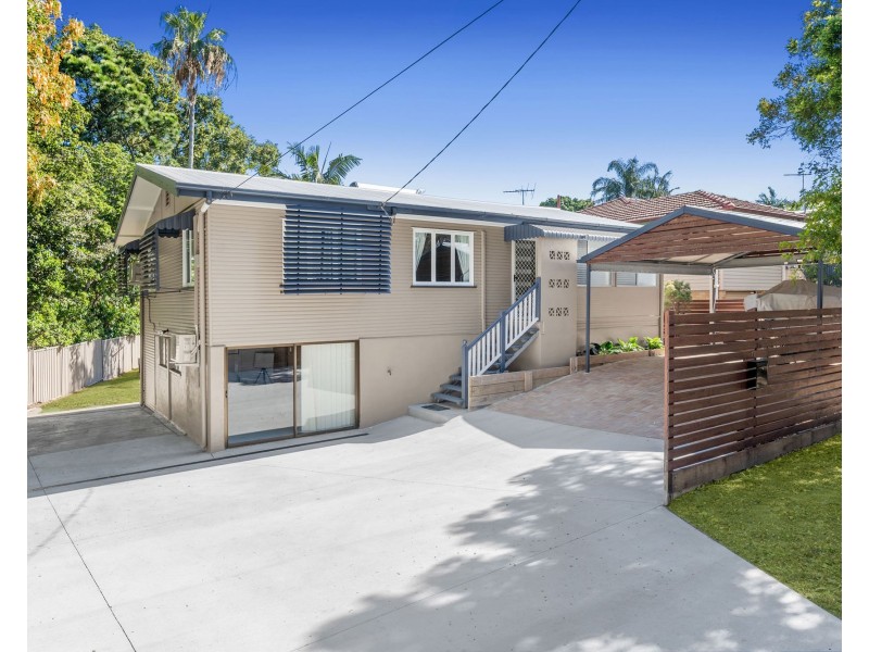 17 Heymer Street, Wynnum QLD 4178