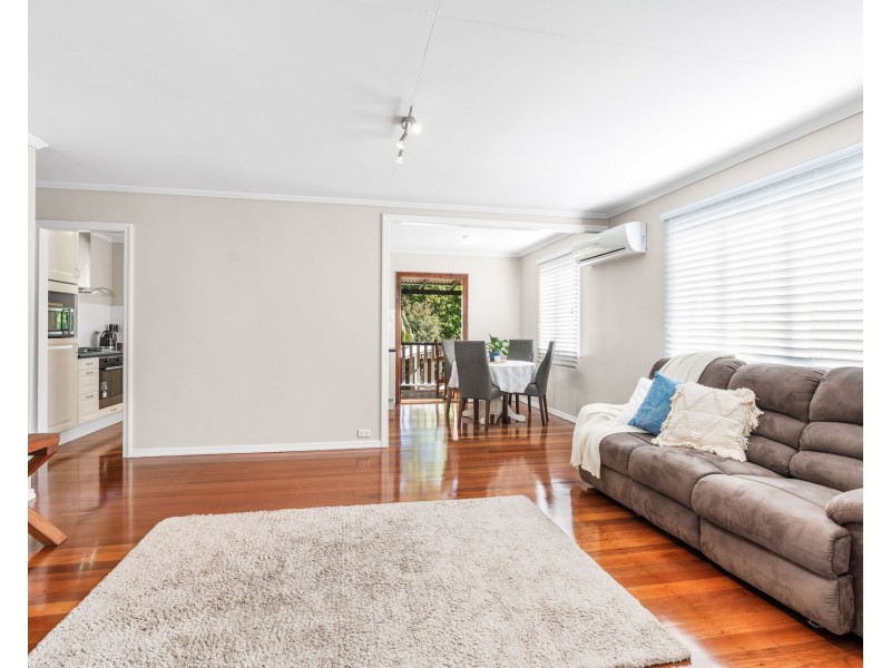 17 Heymer Street, Wynnum QLD 4178