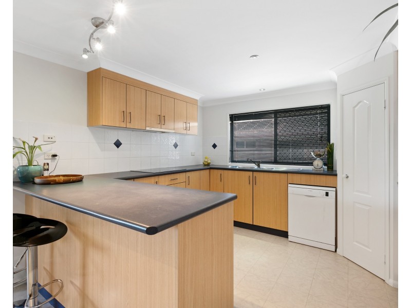 37 Mizzen Street, Manly West QLD 4179
