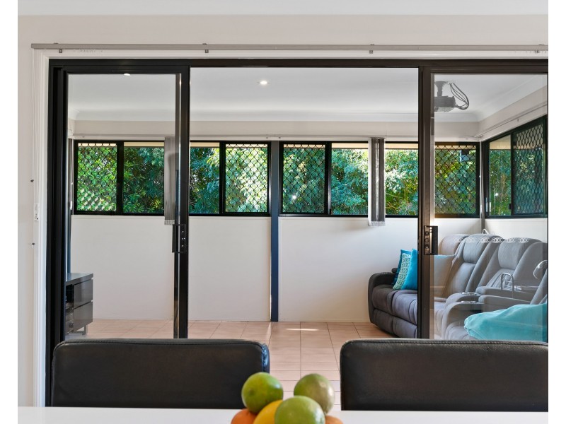 37 Mizzen Street, Manly West QLD 4179