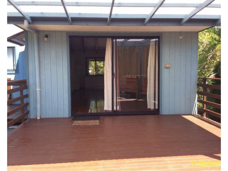 1 Boreen Street, Point Lookout QLD 4183