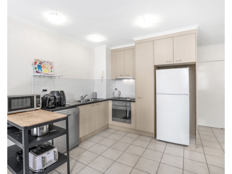 13/89 Bay Terrace, Wynnum QLD 4178